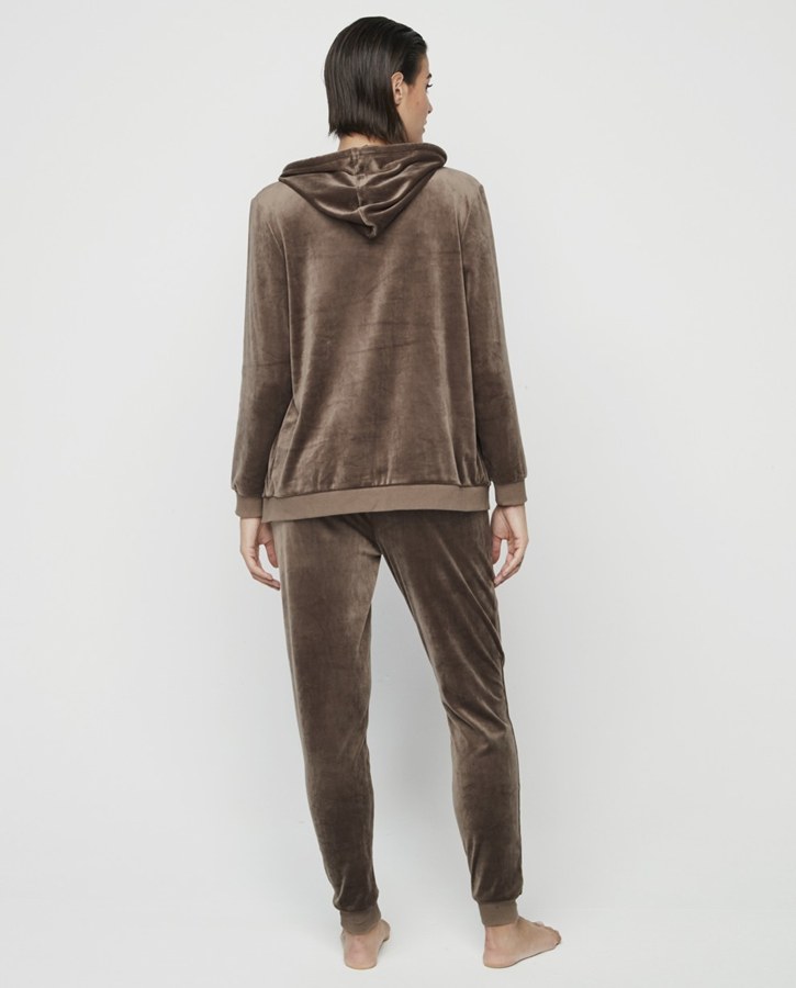 CREATOR: gd jpeg v1.0 (using IJG JPEG v62), quality = 90