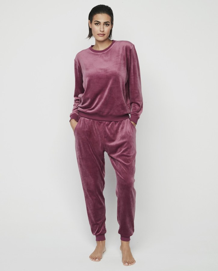 CREATOR: gd jpeg v1.0 (using IJG JPEG v62), quality = 90