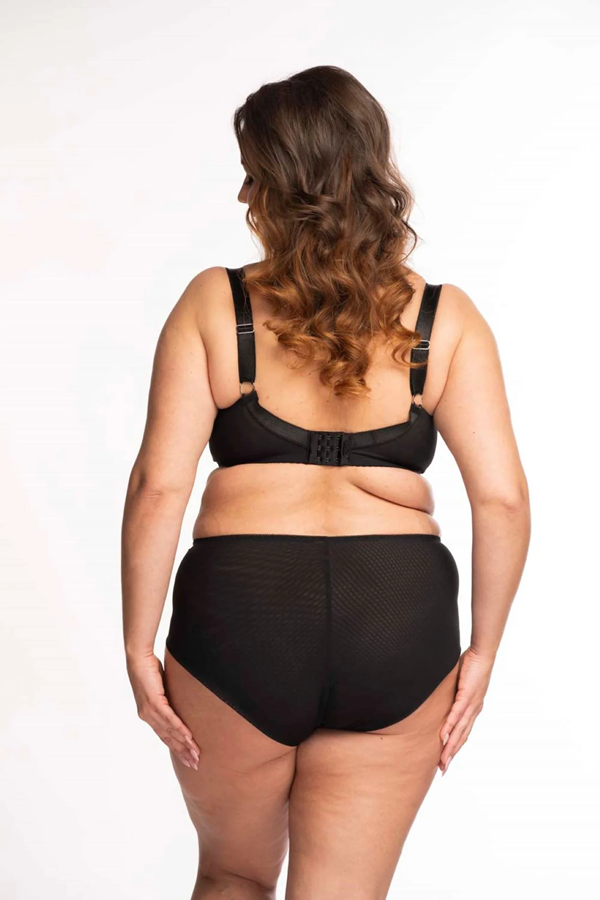 PAZDZIERNIK 5 (Copy)